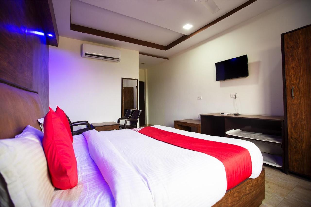 Oyo 44174 Hotel Mid Town Prime Harthala Exterior photo